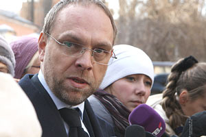 Власенко: перед судом Тимошенко дали укол обезболивающего