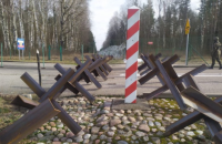 На польсько-білоруському кордоні утворилися черги із фур через санкційні обмеження