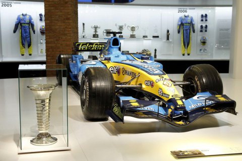 Renault покупает команду Формулы 1