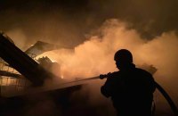 У Костянтинівці через обстріл росіян горіли три житлові будинки 