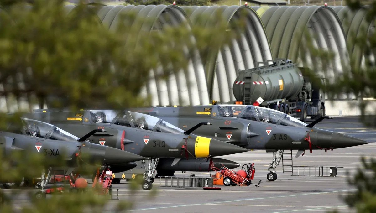 Авіабаза Нансі-Оші 