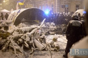Милиция намерена разблокировать центр Киева до вечера