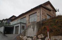 Австрийский журналист: сын Азарова выставил на продажу дом в Штирии