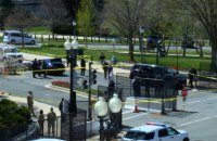 Атака на Капитолий США: погиб один из полицейских, нападающий убит 