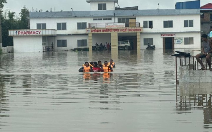 У Непалі через повені загинуло понад 40 людей