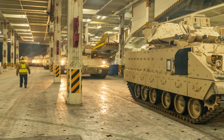 США відправили в Україну понад 60 БМП Bradley