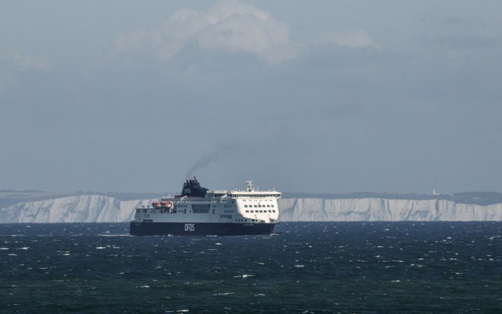 ВВС: десятки підсанкційних російських танкерів проходять Ла-Маншем