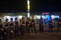 Американське місто Сент-Луїс охоплене заворушеннями після вбивства темношкірого підлітка поліцейськими