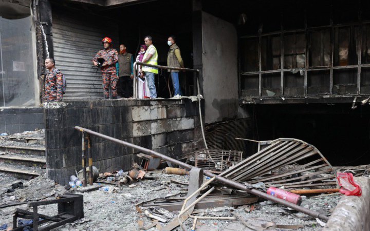 У столиці Бангладеш масштабна пожежа забрала життя 45 людей