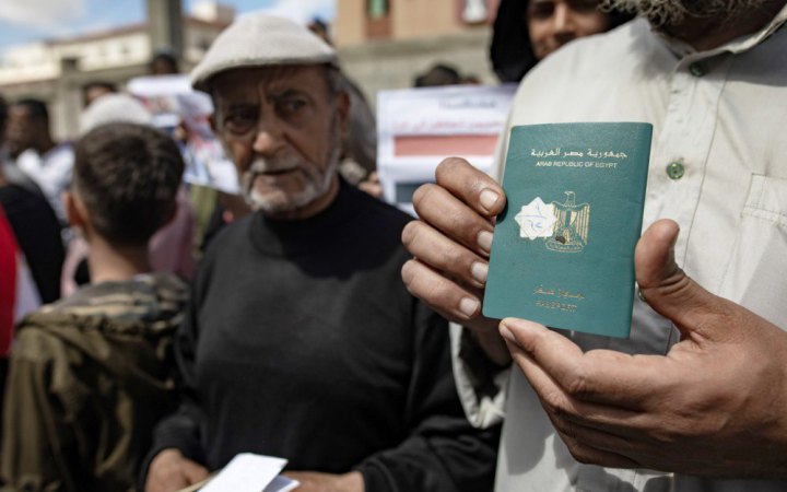 ЗМІ: Ізраїль звільнив з полону 10 палестинців, затриманих у Смузі Гази