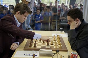 «Большой шлем»: Карлсен неожиданно уступил итальянскому шахматисту