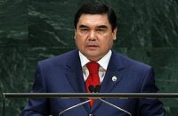Президент Турменистана застрял в лифте