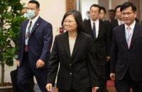 Президентка Тайваню зробила зупинку у Нью-Йорку дорогою до Центральної Америки