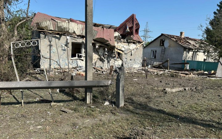 Ворожа авіація скинула п'ять КАБів на Дергачівську громаду Харківщини