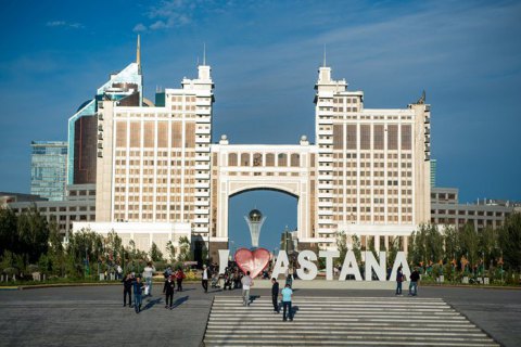 У Казахстані на пост президента балотуються дев'ять чоловік