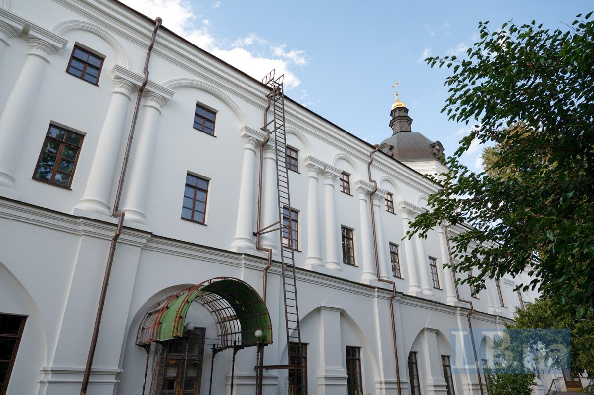 Староакадемічний, або Мазепин корпус Академії. В ньому реставраційні роботи, каже Квіт, тривали й тривають
навіть під час повномасштабного вторгнення.