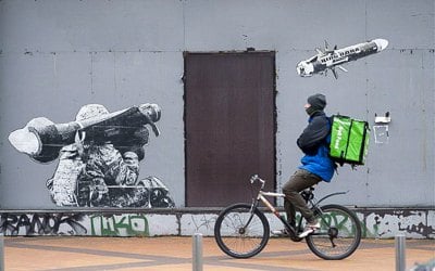 «Цифрові платформи» в законі: чи здорожчають таксі, доставка й покупки на OLX? 