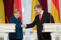 Порошенко проведет 12 апреля в Берлине переговоры с Меркель