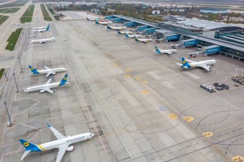 Украина возобновляет авиационный транзит над Черным морем, – Мининфраструктуры 
