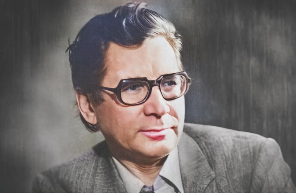 Павло Загребельний (колоризована світлина)