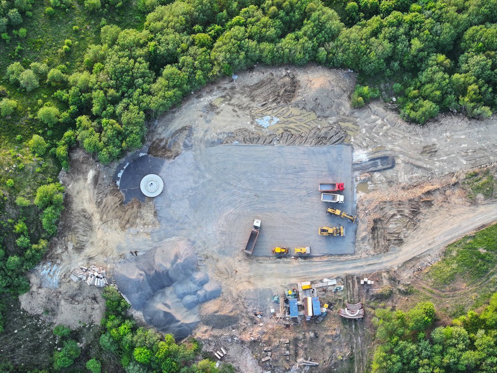 Будівельний майданчик на полонині Руна.