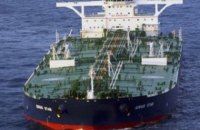 Неизвестные захватили нефтяной танкер у берегов Малайзии