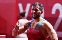 Армянин ударил азербайджанца в борцовском поединке за медаль на Олимпиаде-2020