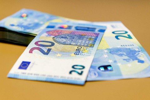ЄЦБ ввів в обіг нову купюру у 20 євро