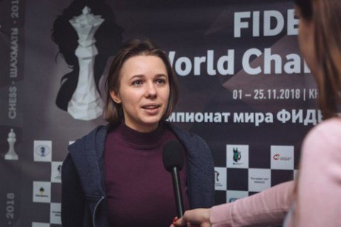 Музычук сыграла вничью во второй партии полуфинала чемпионата мира по шахматам