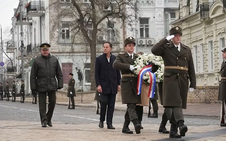 ​До Києва приїхав прем'єр-міністр Нідерландів Марк Рютте