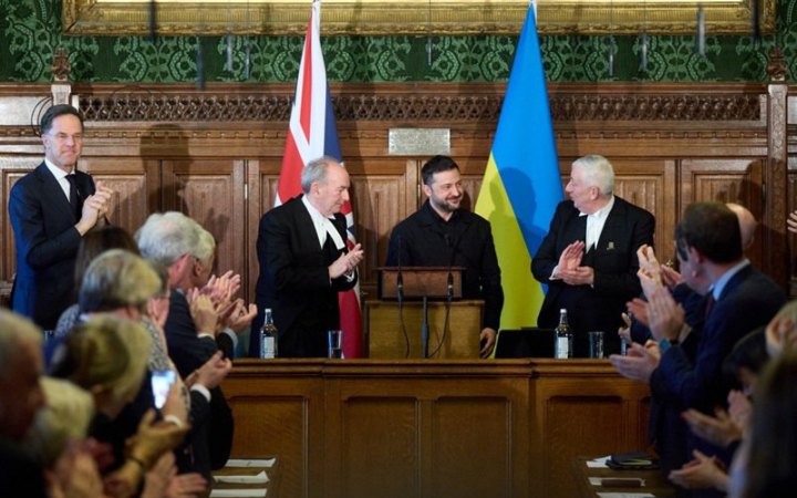 ​Зеленський у березні провів 23 міжнародні зустрічі й 15 телефонних розмов із лідерами країн, - ОП