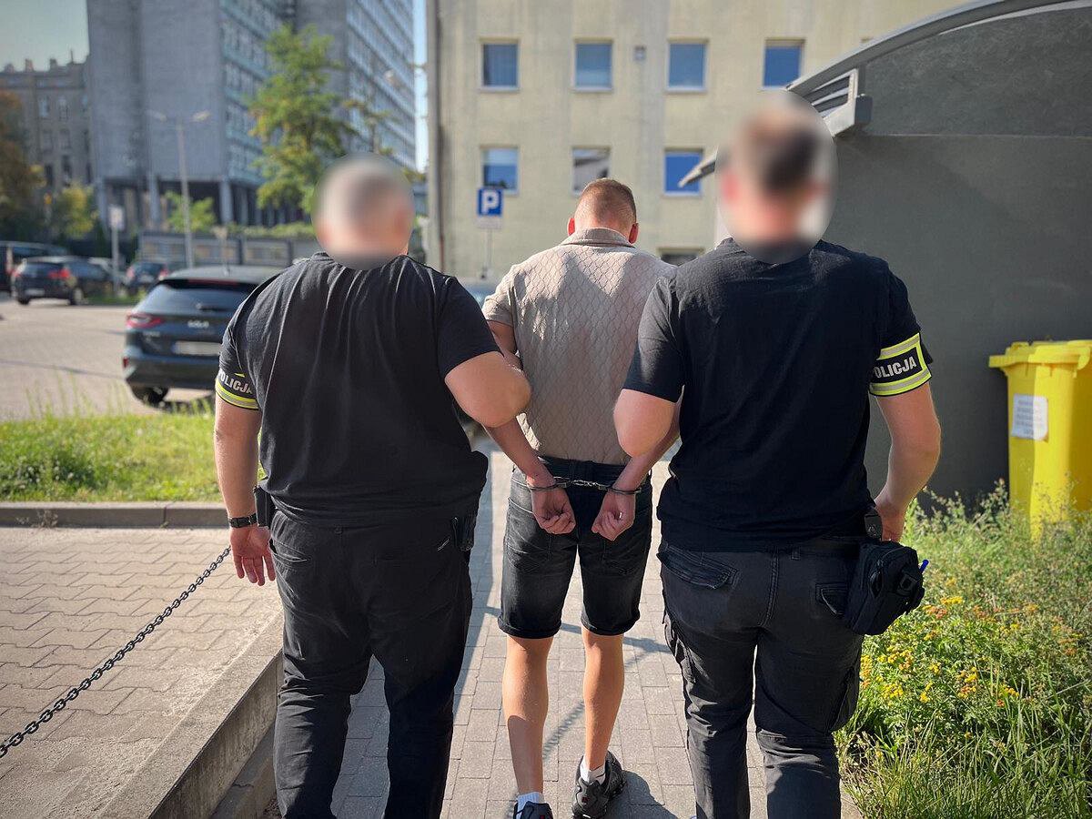 Затриманий у підозрі щодо побиття 15-річного українця побили у Лодзі. 
