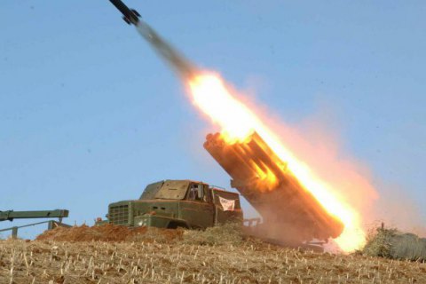 США зафиксировали неудачные испытания баллистической ракеты в КНДР