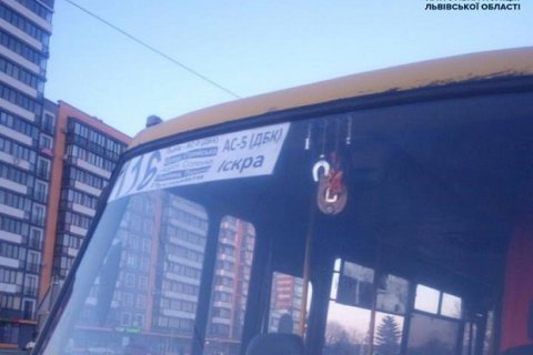Патрульні Львова затримали п'яного водія маршрутки