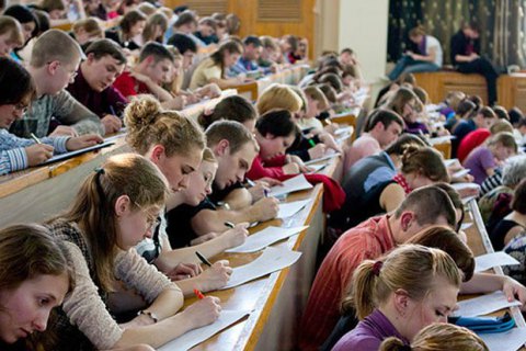 Студентам з ОРДЛО надали пільги на навчання в українських вузах