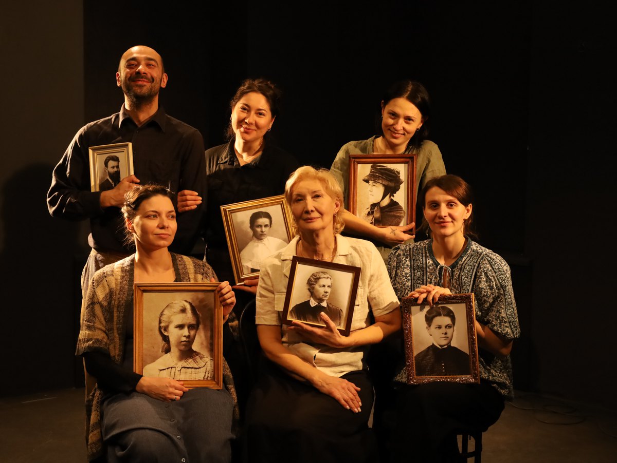 Репетиція 'Більше краси, ніж туги'.