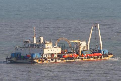 "Азов" призвал Китай забрать кабелеукладчик из Керченского пролива