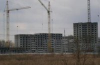 У Росії будівельник, який упав із дев'ятого поверху, отримав кілька саден