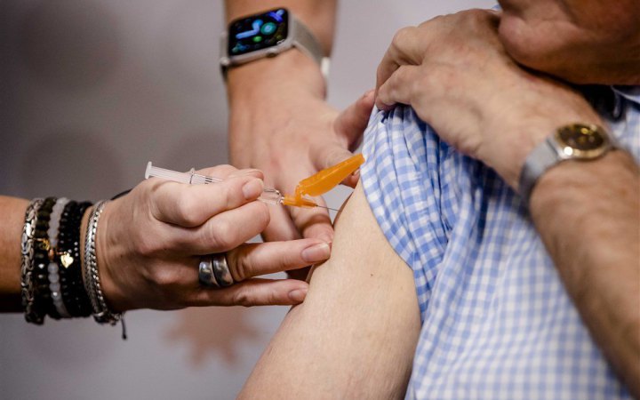 До епідемії далеко: Центр громадського здоров'я дав статистику щодо сезонних хвороб