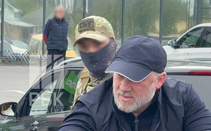Правоохоронці затримали кримінальника “Умку”, якого раніше помітили на вечірці зі спецслужбовцем СБУ Лойфом