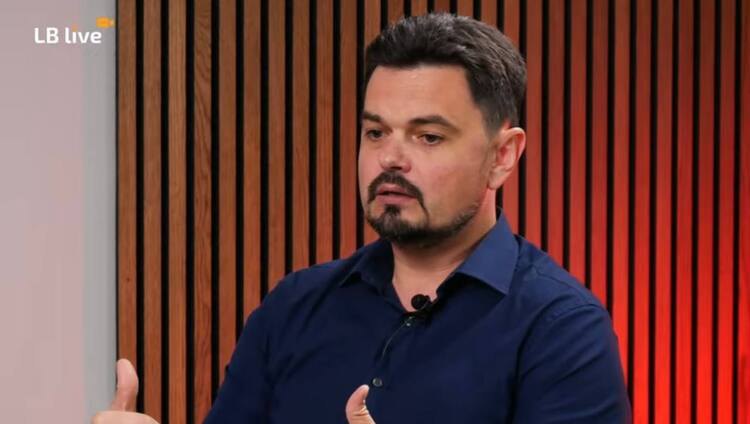 аналітик Дмитро Золотухін