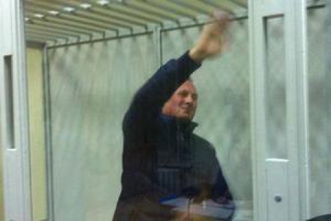 ​Заседание суда о продлении ареста Ефремову длится более десяти часов