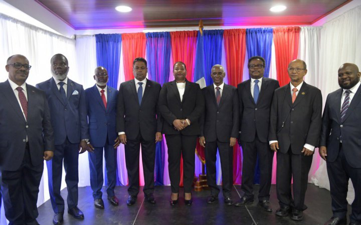 Перехідна рада Гаїті готується призначити новий кабінет міністрів