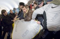 В киевском метро пытались установить палатку