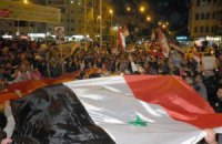 ​В Сирии тысячи демонстрантов потребовали отставки Президента