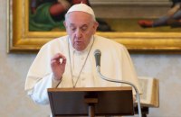 ​​Папа Франциск: "Політичні лідери граються з вогнем та ракетами"