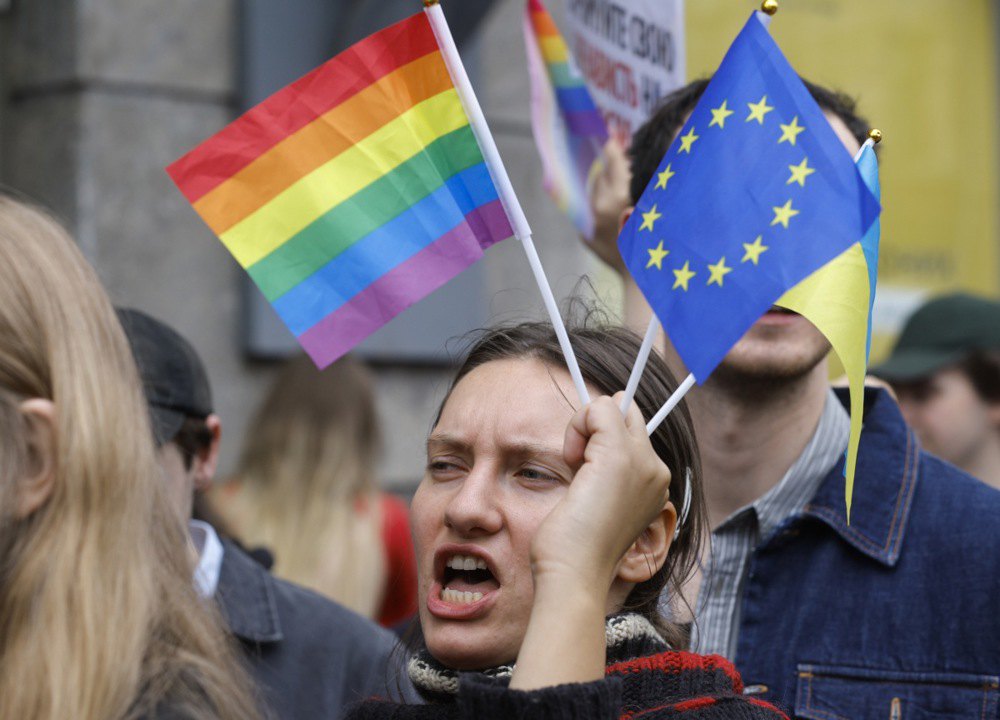 Марш «КиївПрайд» за участю ЛГБТК спільноти та їхніх прихильників в центрі Києва, 14 червня 2025 р.