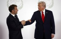ЗМІ: Макрон запросив Трампа на вечерю до Версальського палацу після саміту G7 у червні