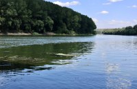 На Вінниччині зупинили "екстремала" з ластами, який пішки йшов до Дністра півтори доби