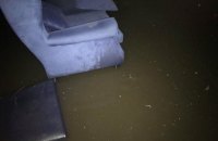 Из киевского бара на Антоновича откачали 40 т воды после ночного потопа